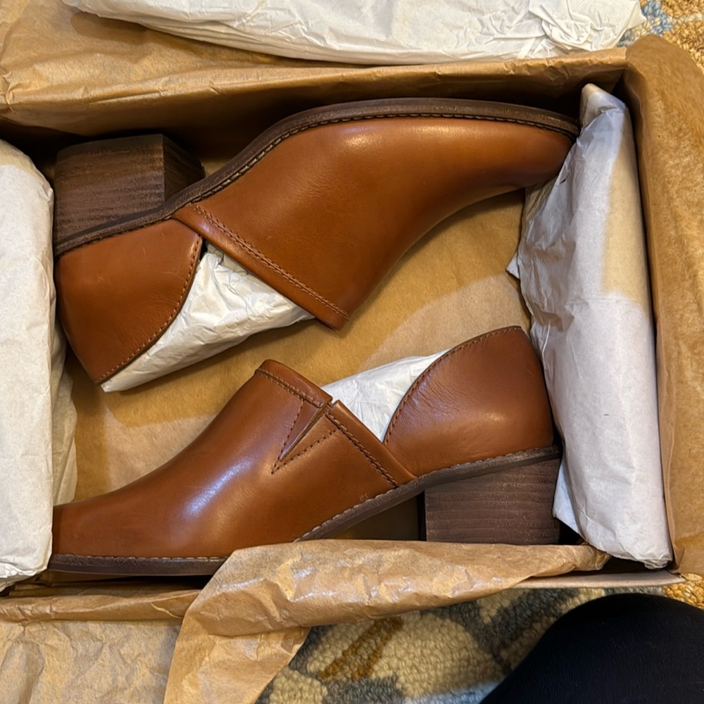 Madewell ankle boots size 7